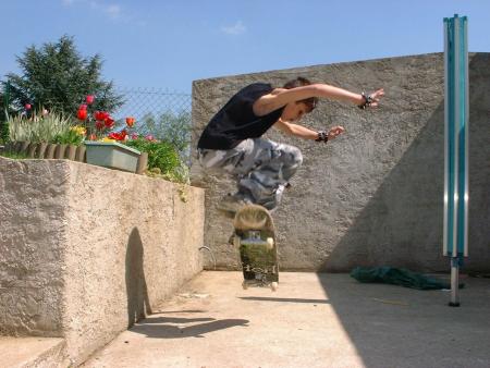 la c moi qui voulé prendre mon skate n empeche c t mé fringe